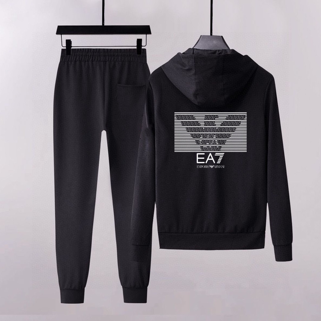 【ARMANI公式旗艦店】上下セット セットアップ ご好評に付き再入荷！