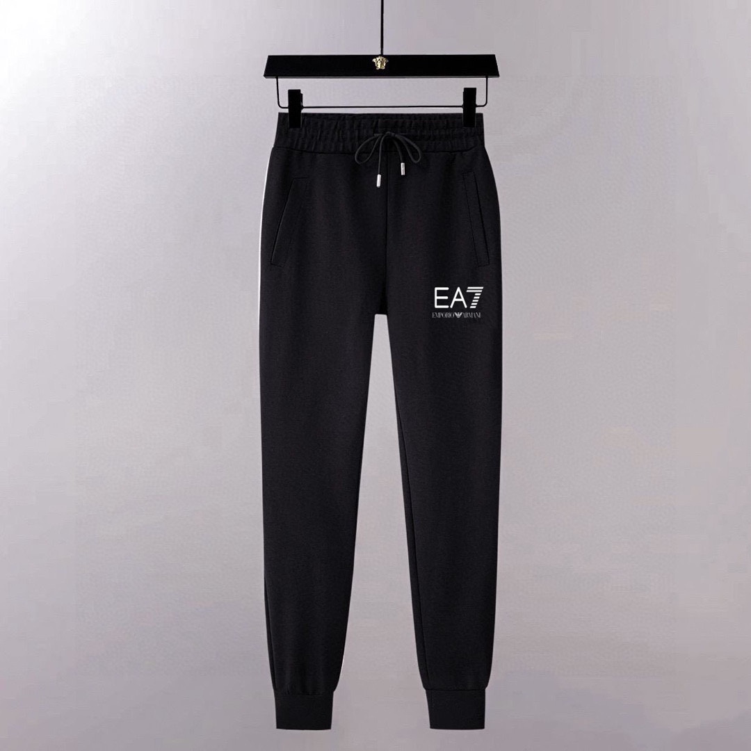 【ARMANI公式旗艦店】上下セット セットアップ ご好評に付き再入荷！