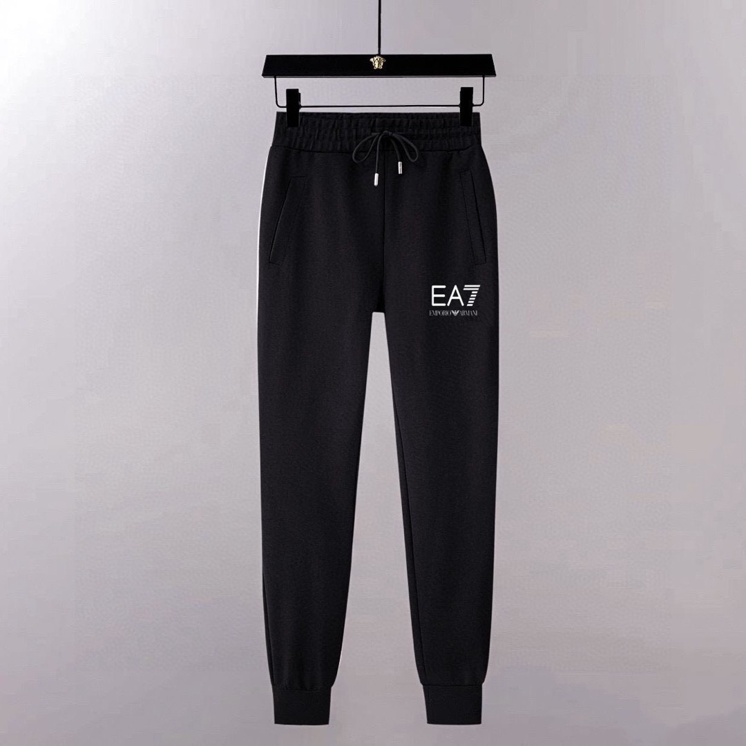 【ARMANI公式旗艦店】上下セット セットアップ ご好評に付き再入荷！