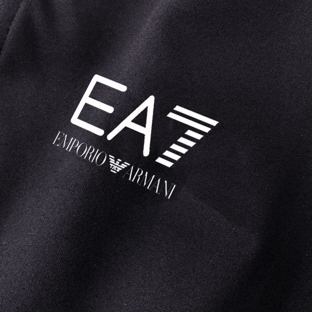 【ARMANI公式旗艦店】上下セット セットアップ ご好評に付き再入荷！