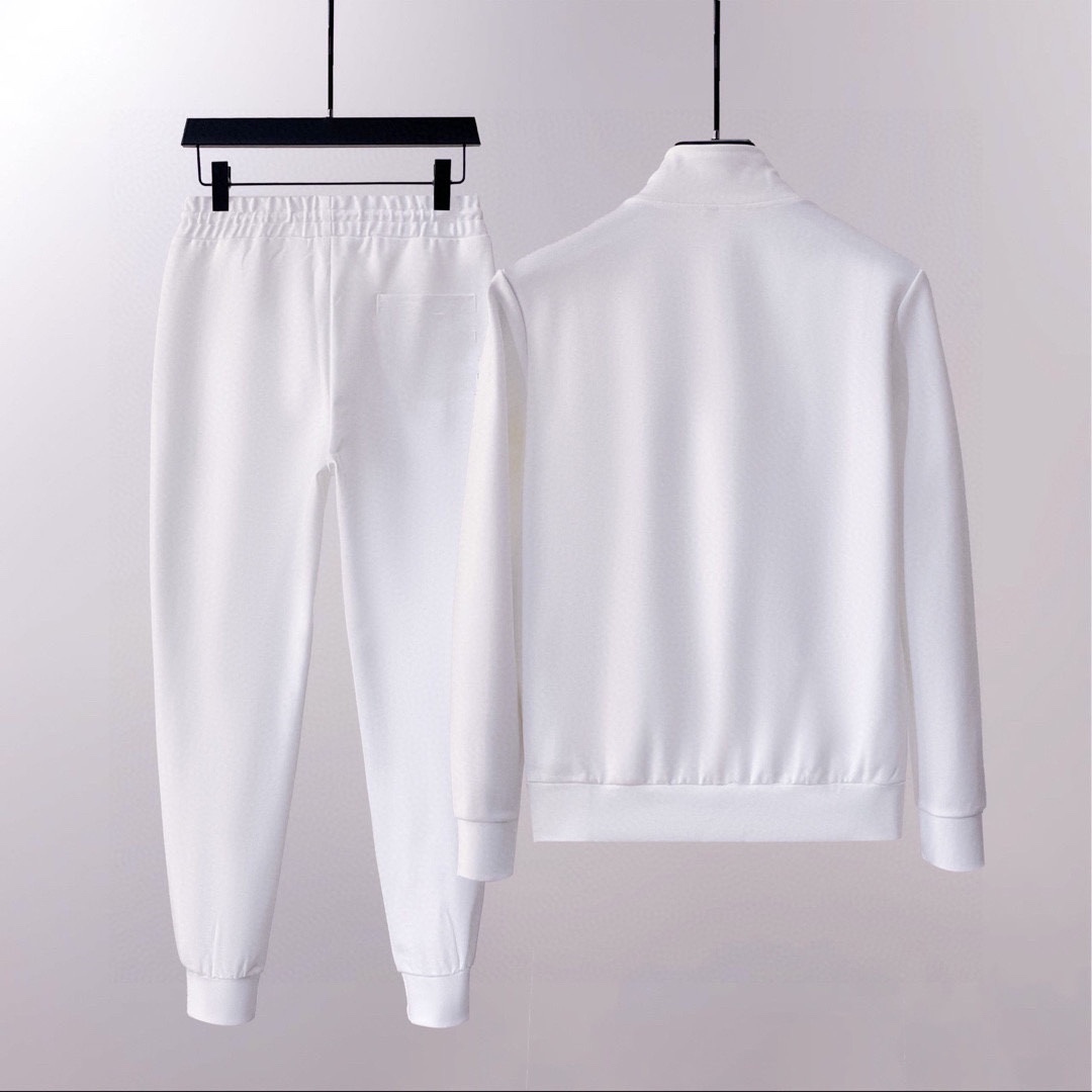 【LOEWE公式旗艦店】ロエベ 上下セット セットアップ ご好評に付き再入荷！