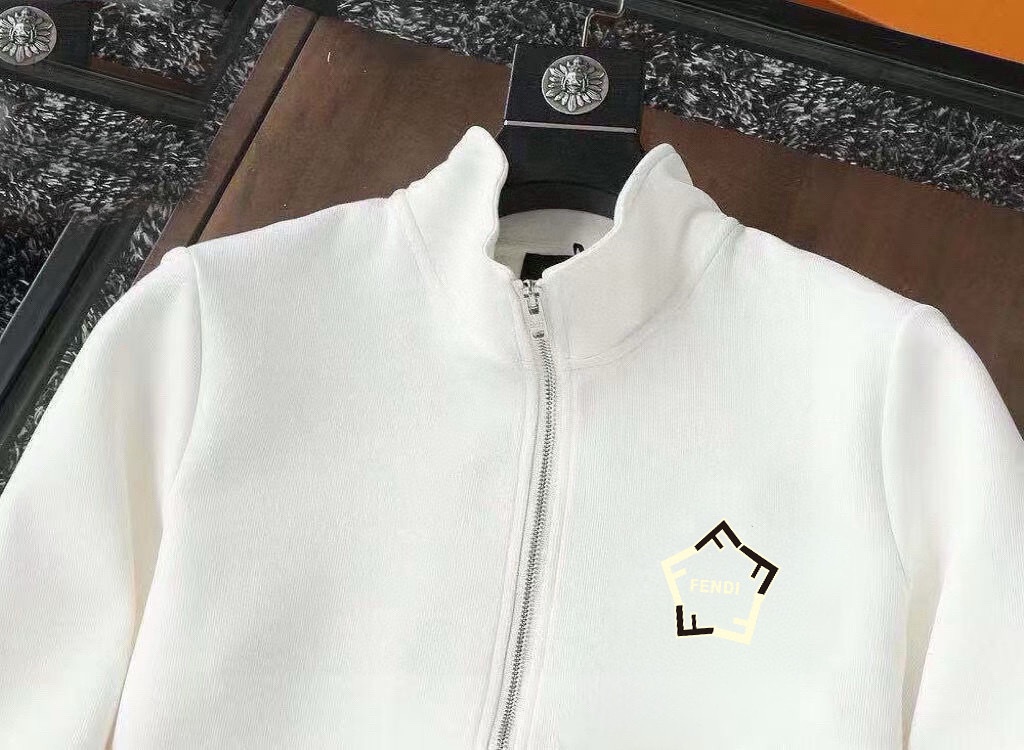 【FENDI公式旗艦店】フェンディ 上下セット セットアップ ご好評に付き再入荷！