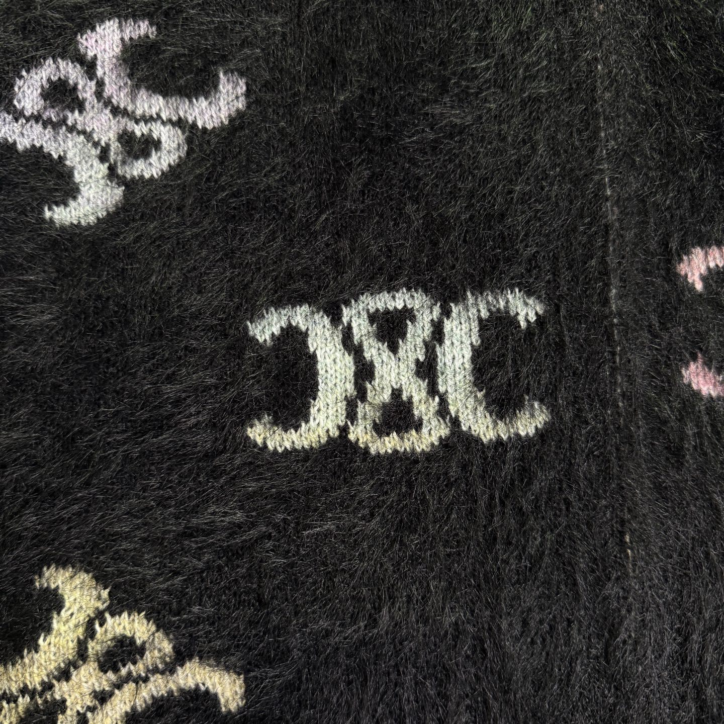 【CELINE旗艦店】セリーヌ フード付きジャケット ご好評に付き再入荷！