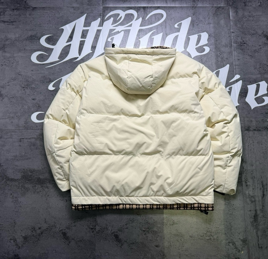 【BALENCIAGA旗艦店】バレンシアガ ダウンジャケット ご好評に付き再入荷！