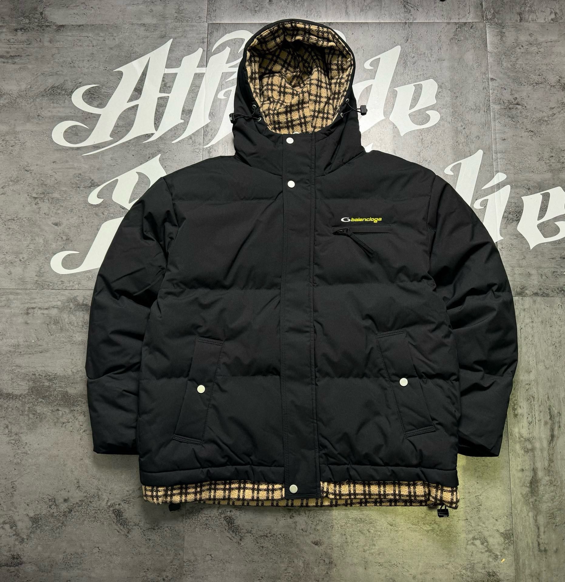 【BALENCIAGA旗艦店】バレンシアガ ダウンジャケット ご好評に付き再入荷！