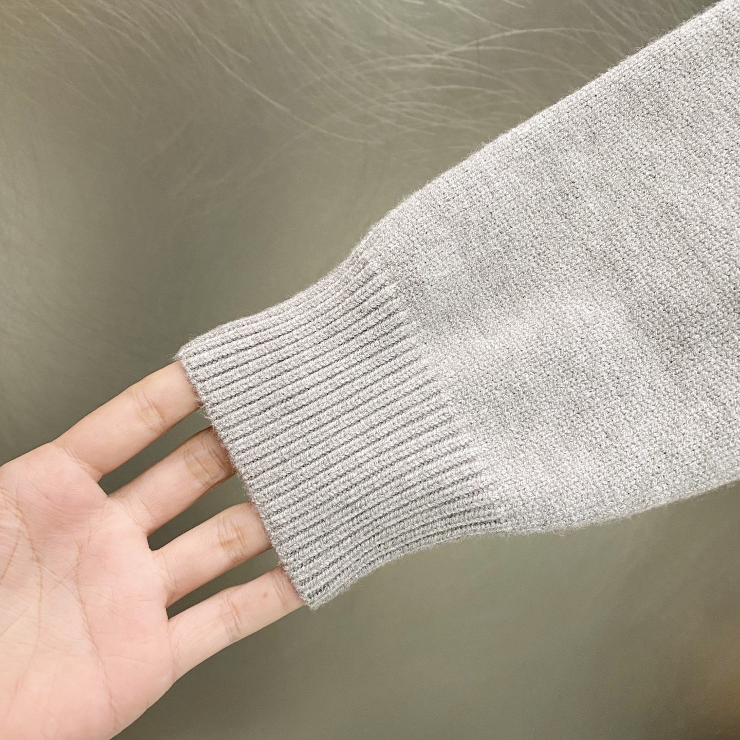 【GIVENCHY旗艦店】ジバンシー セーター ご好評に付き再入荷！