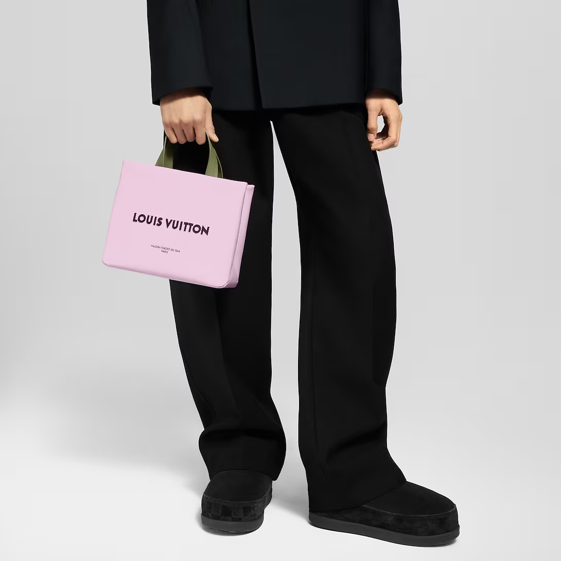 【鮮やかカラーが目を惹く♪】LV × ミニショッパーバッグ M15238