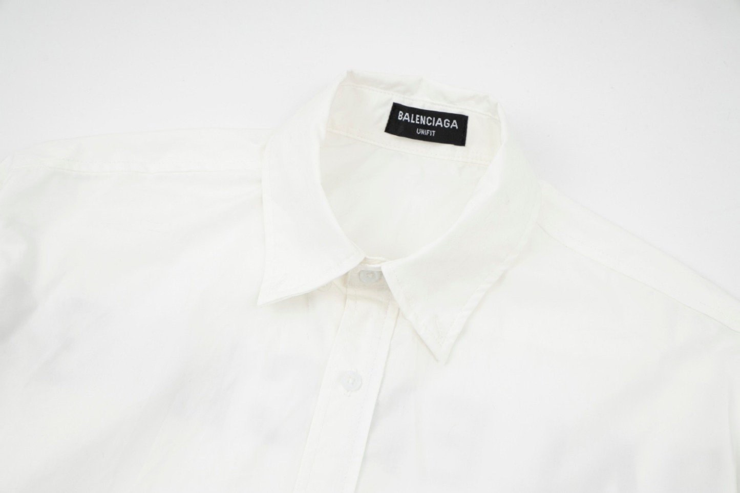 【BALENCIAGA旗艦店】（バレンシアガ）長袖シャツ、ご好評に付き再入荷！