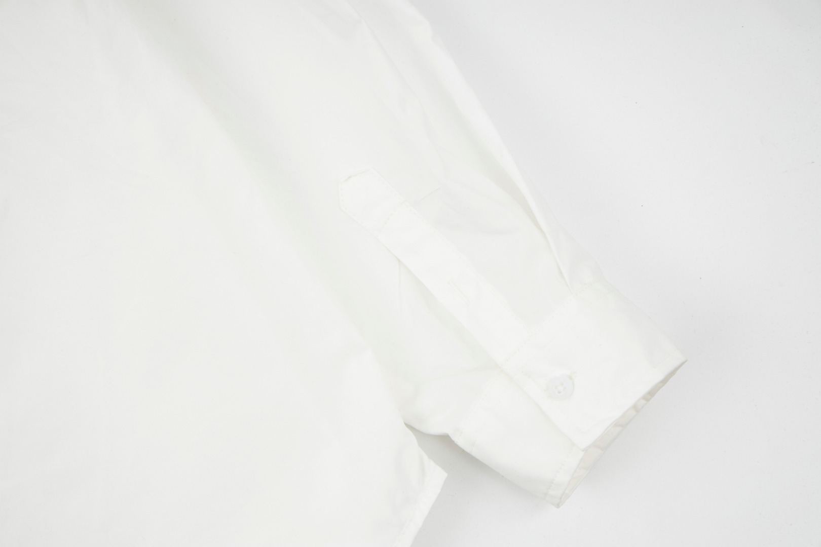 【BALENCIAGA旗艦店】（バレンシアガ）長袖シャツ、ご好評に付き再入荷！