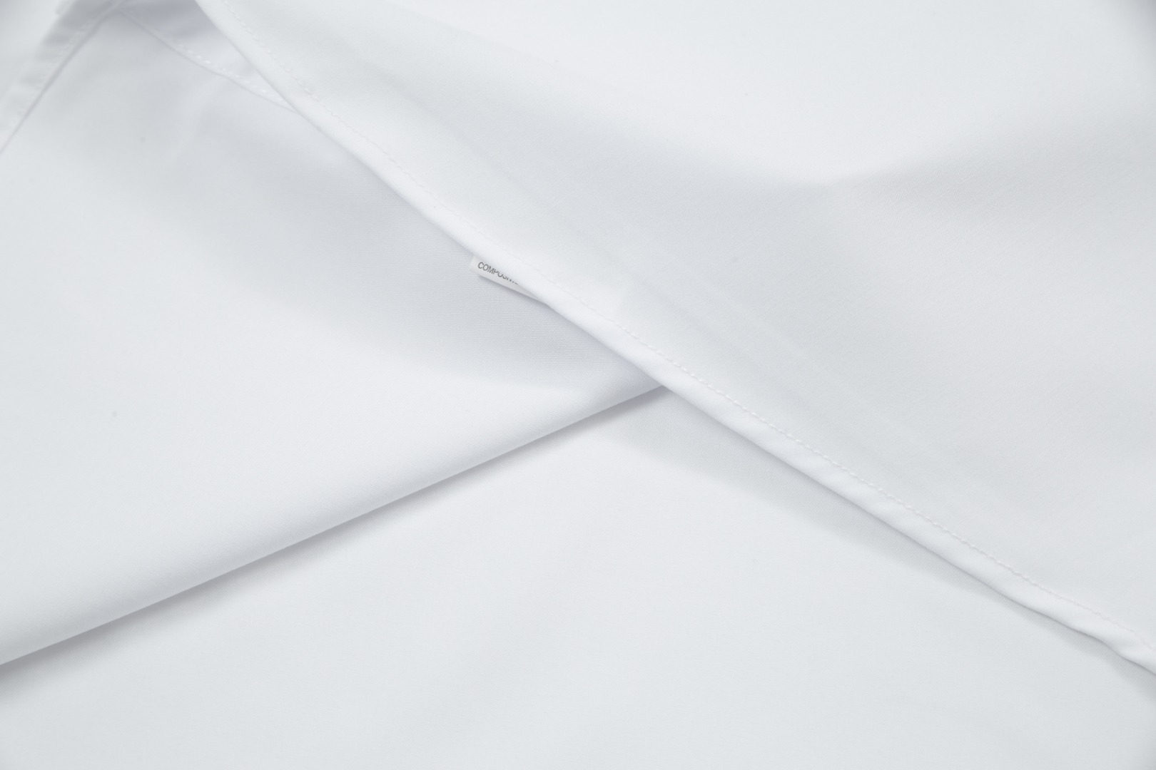 【MONCLER】（モンクレール）長袖シャツ、ご好評に付き再入荷！