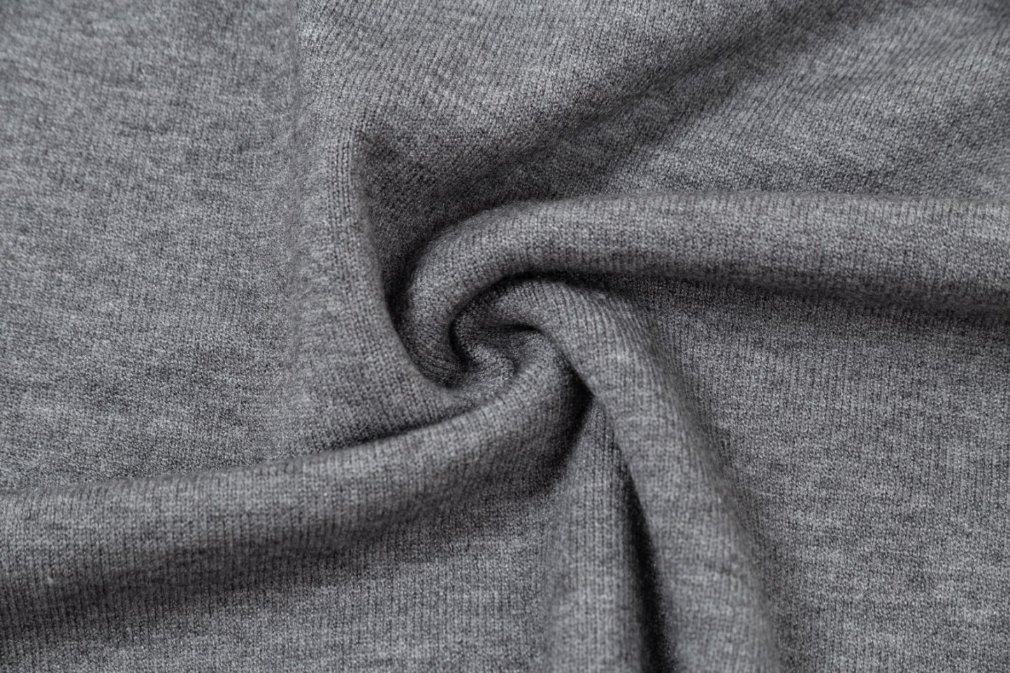 【BURBERRY旗艦店】バーバリー セーター ご好評に付き再入荷！