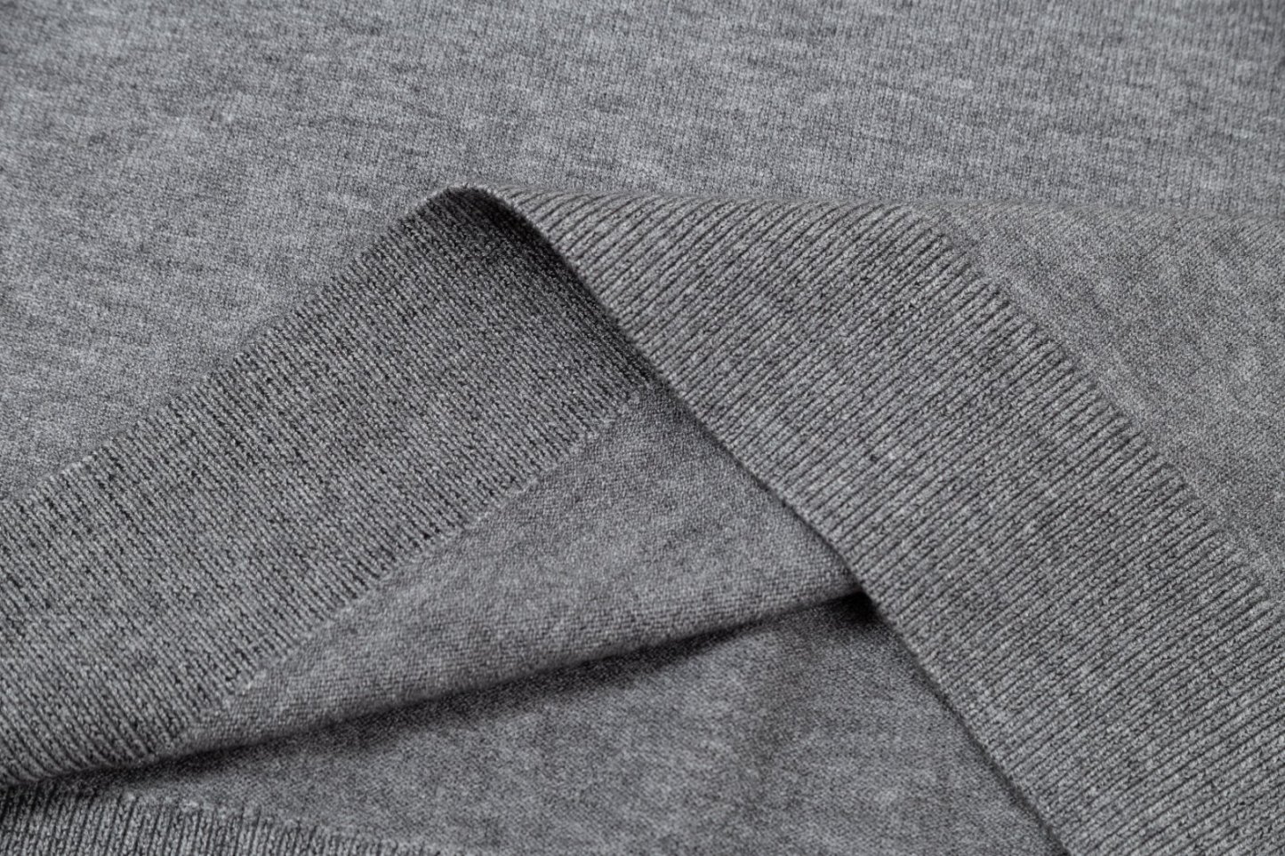 【HERMES旗艦店】エルメス セーター ご好評に付き再入荷！