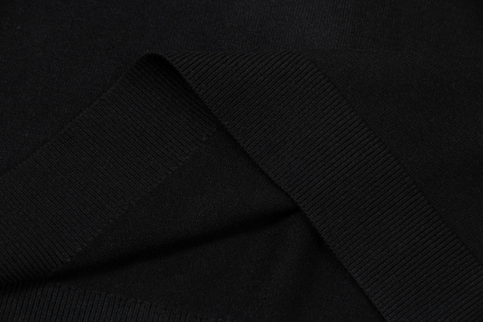 【BURBERRY旗艦店】バーバリー セーター ご好評に付き再入荷！