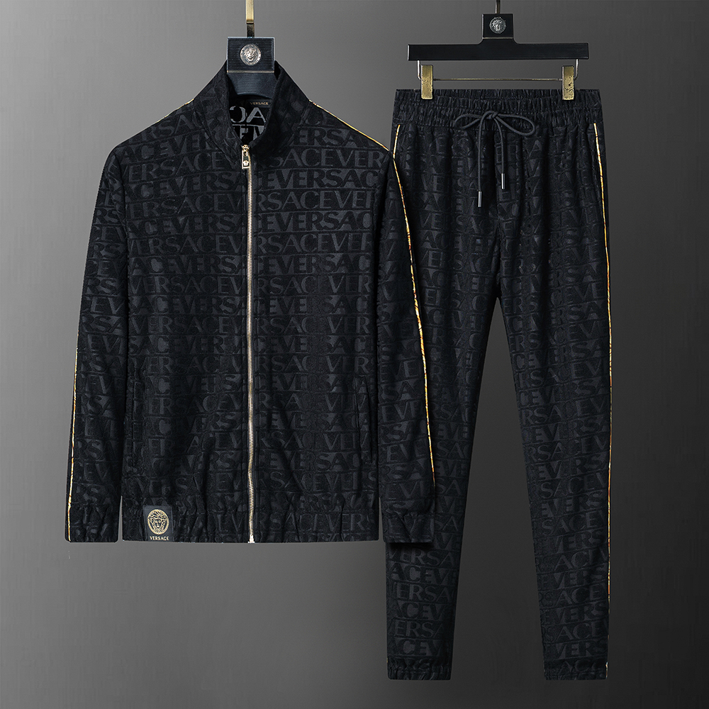 【VERSACE旗艦店】ヴェルサーチ 上下セット セットアップ ご好評に付き再入荷！