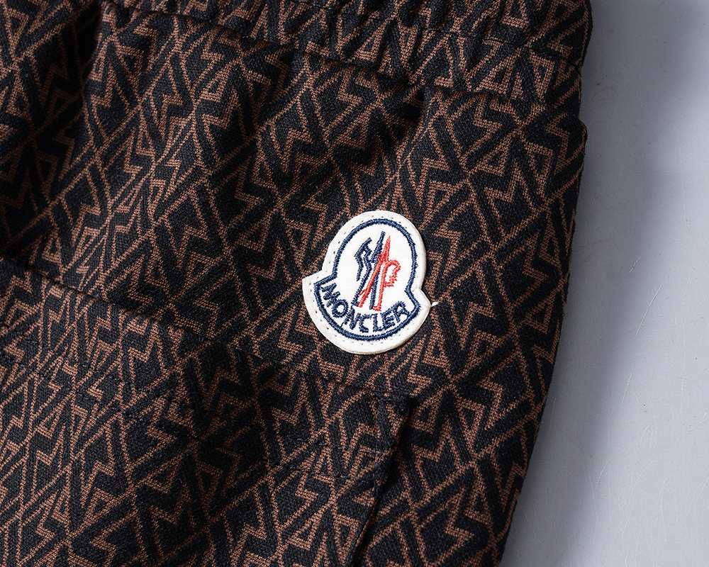 【MONCLER公式旗艦店】モンクレール 上下セット セットアップ ご好評に付き再入荷！