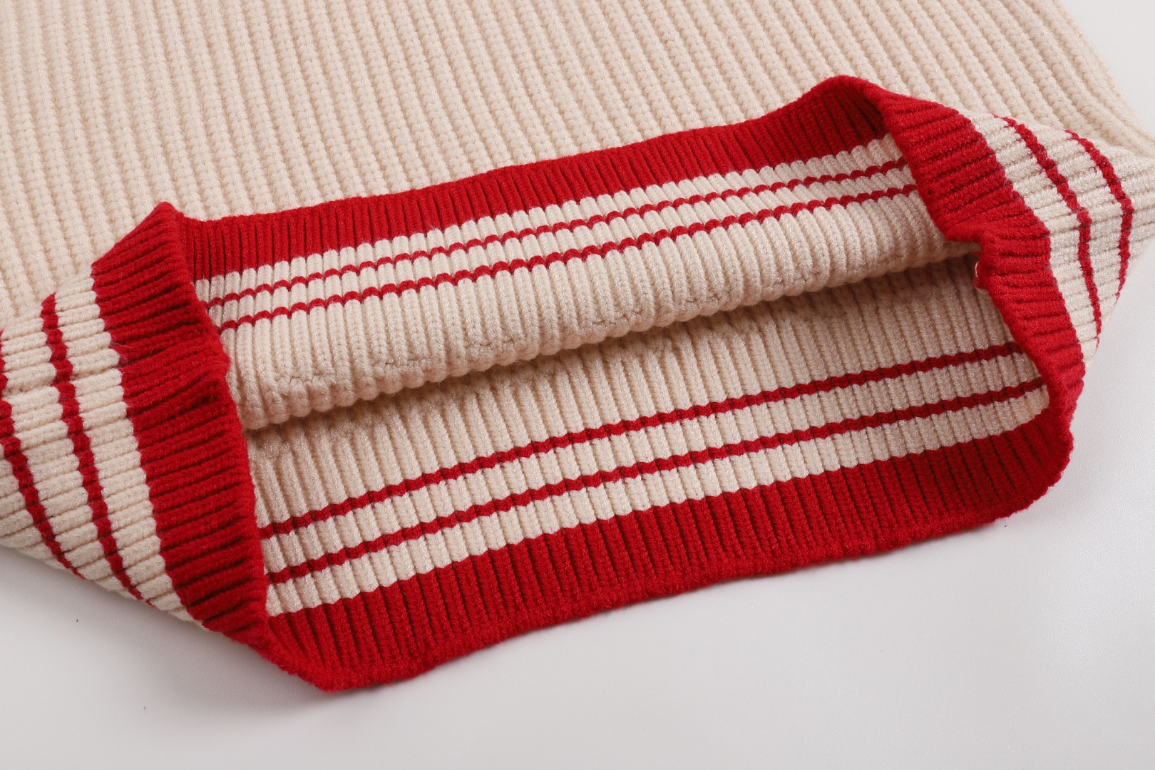 【AMI旗艦店】 ウールセーター 男女兼用 ご好評に付き再入荷！