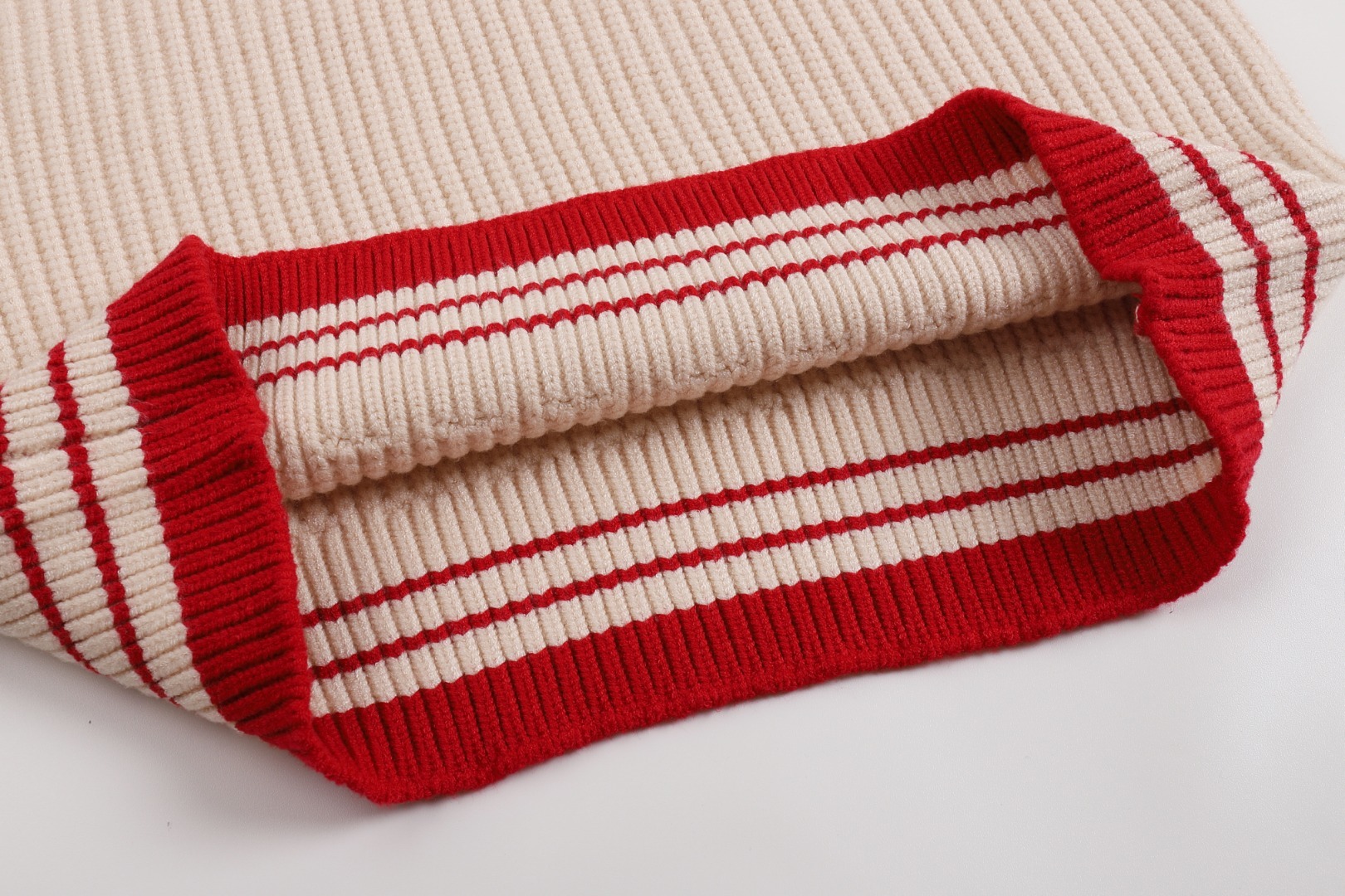 【AMI旗艦店】 ウールセーター 男女兼用 ご好評に付き再入荷！