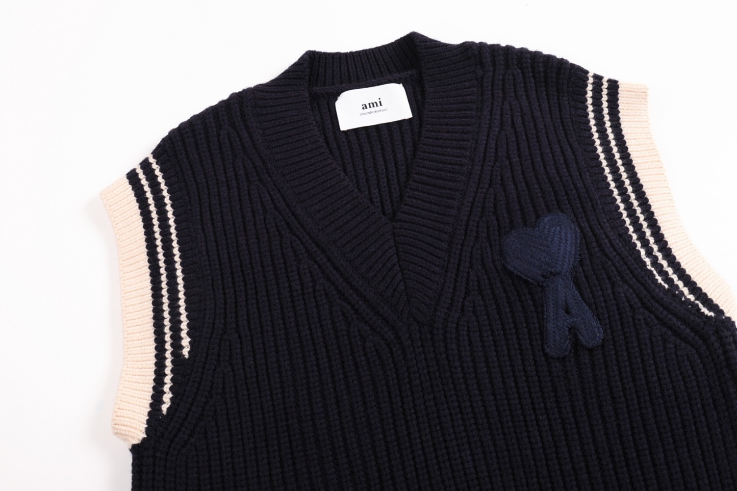 【AMI旗艦店】 ウールのベスト 男女兼用 ご好評に付き再入荷！