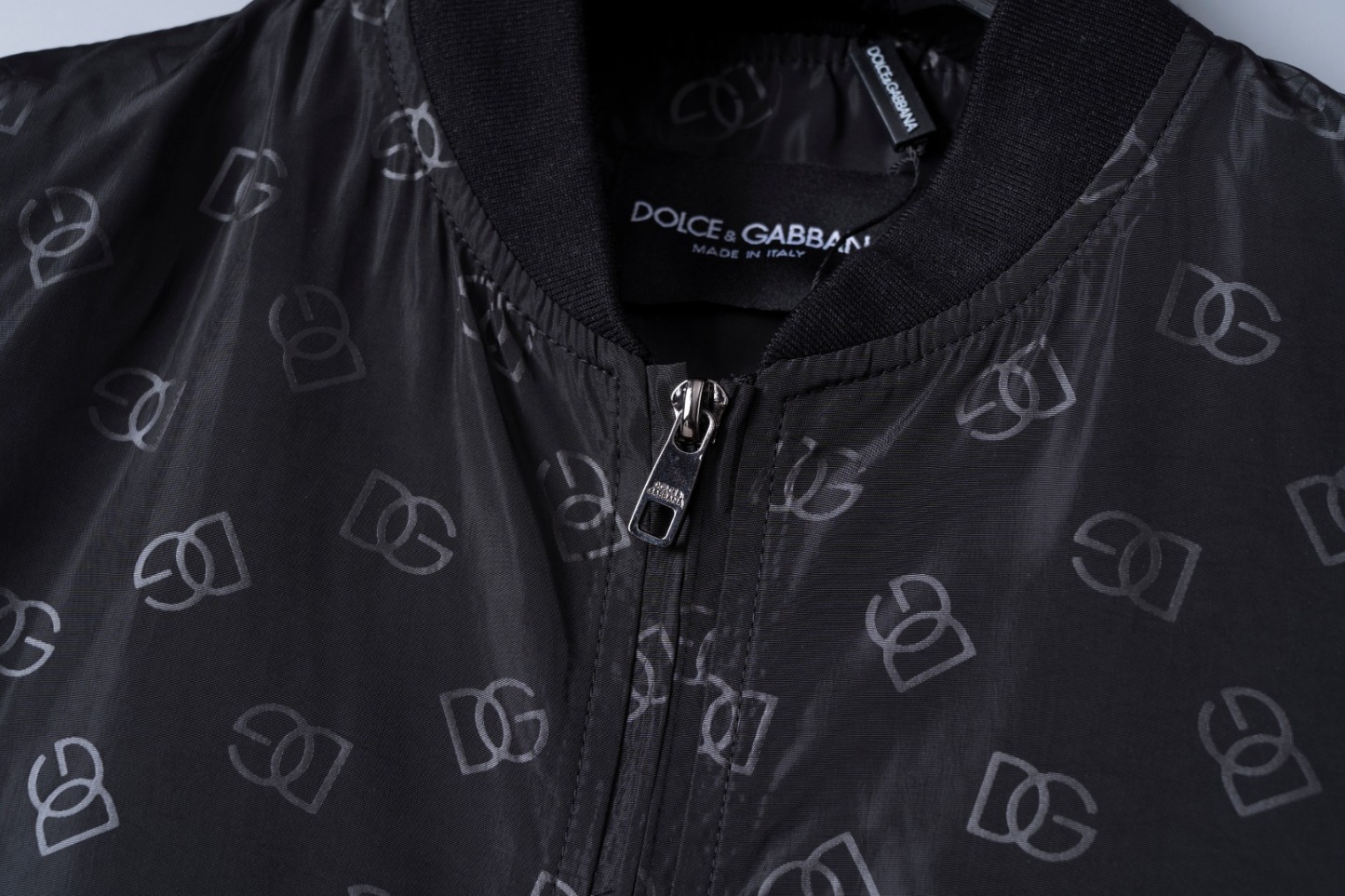 【Dolce&Gabbana公式旗艦店】秋冬の新作ジャケット 、ご好評に付き再入荷！