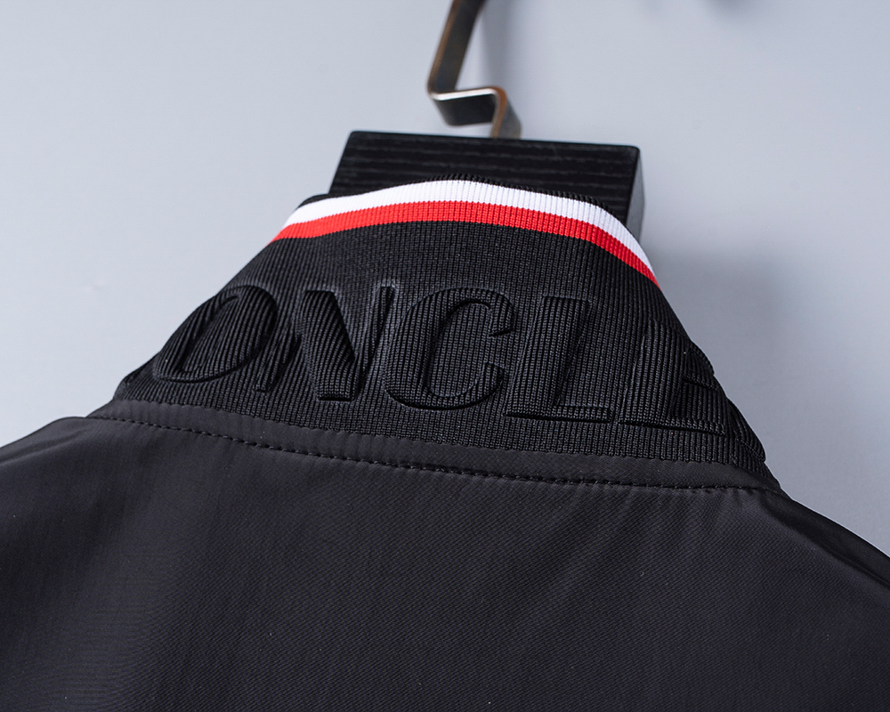 【MONCLER旗艦店】モンクレール ジャケット 、ご好評に付き再入荷！