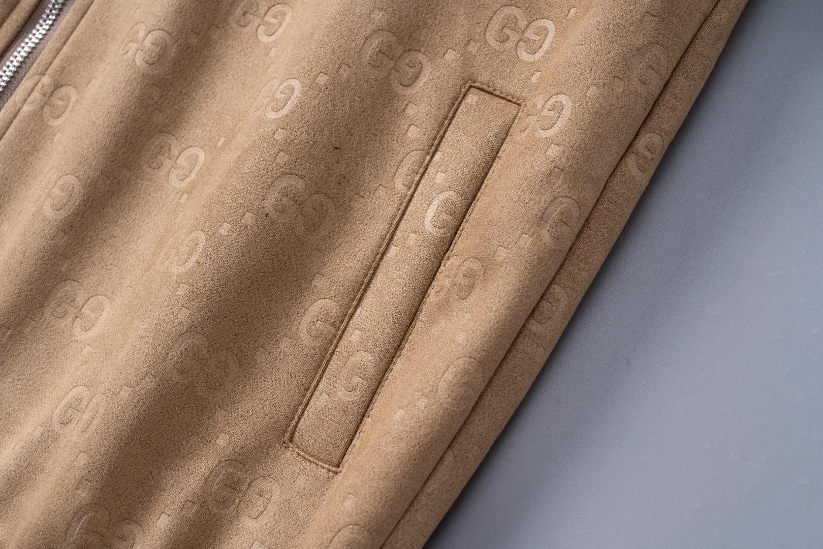 【GUCCI旗艦店】グッチ ジャケット 、ご好評に付き再入荷！