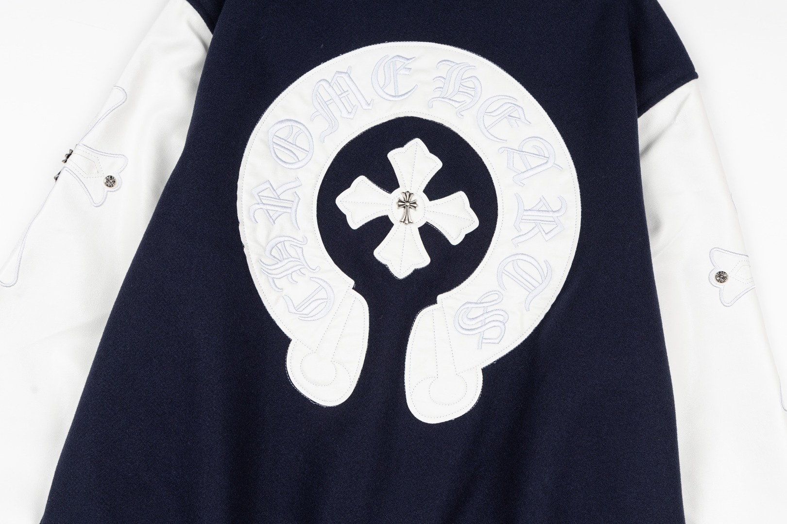 【CHROME HEARTS旗艦店】クロムハーツ ジャケット ご好評に付き再入荷！