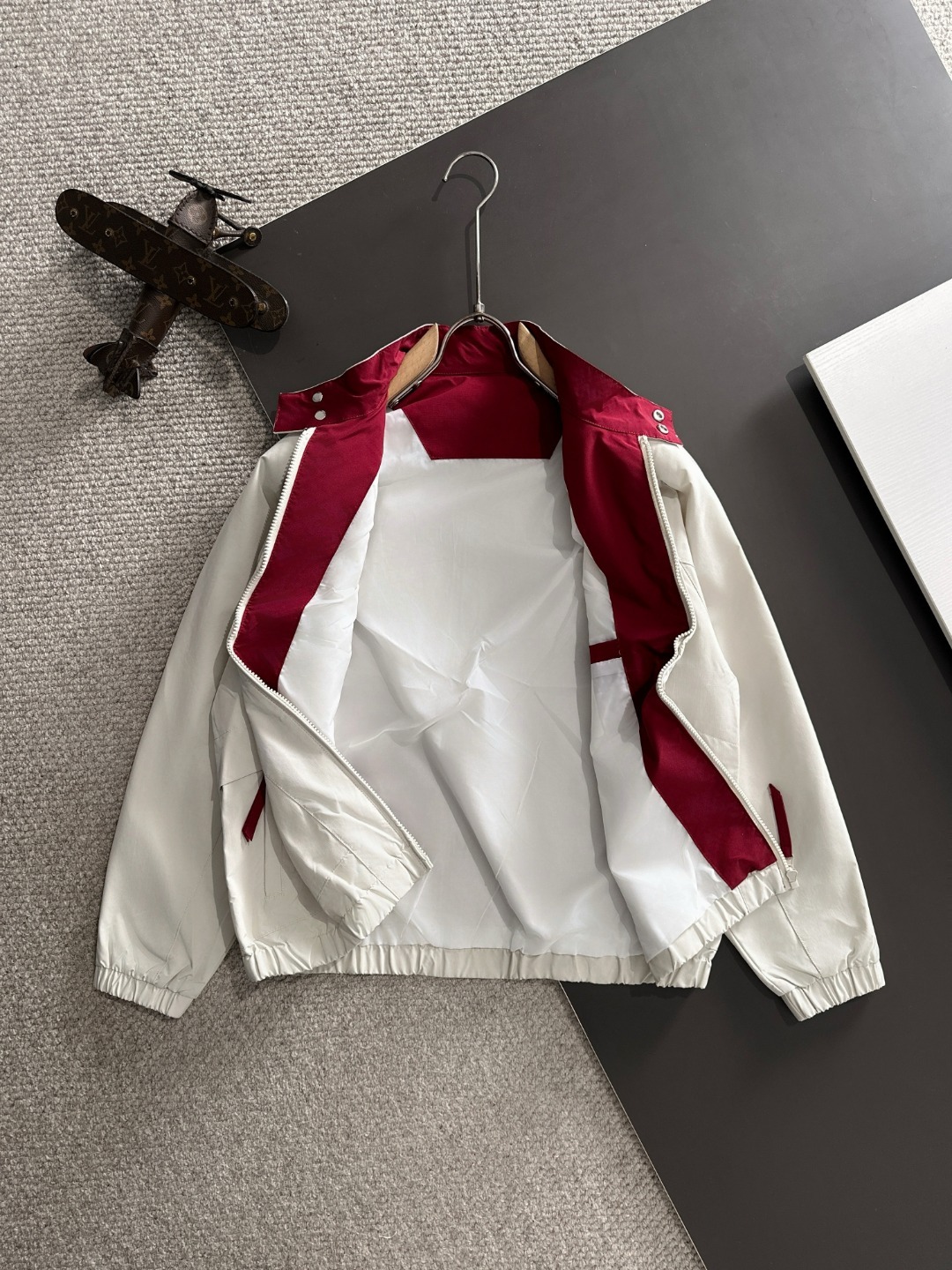 【MONCLER旗艦店】モンクレール ジャケット 、ご好評に付き再入荷！