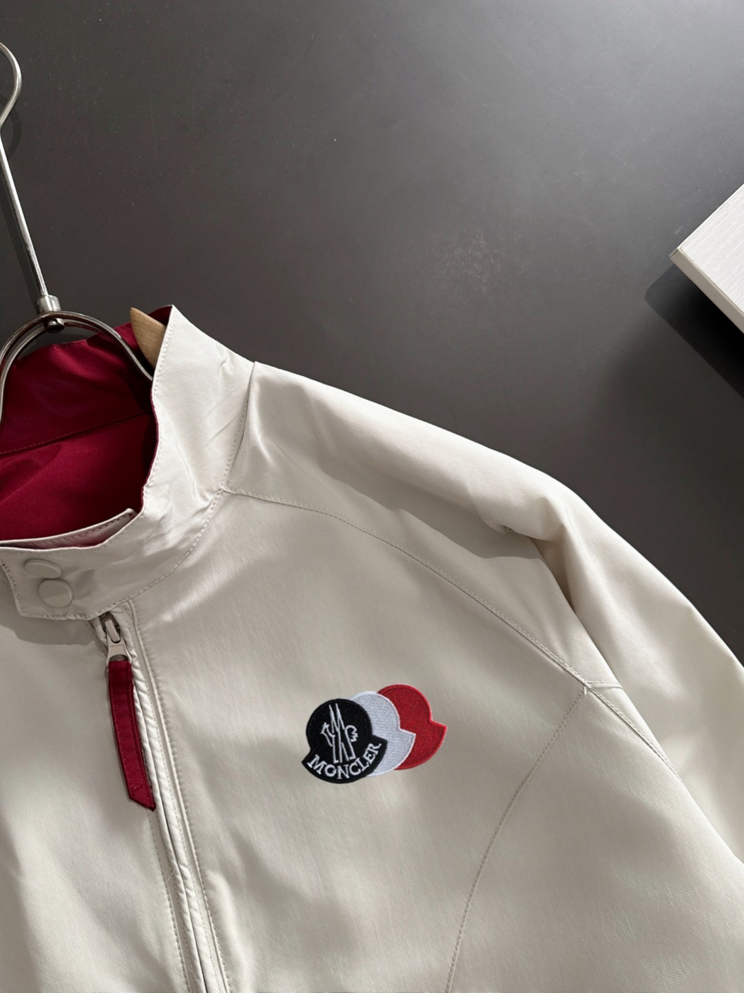 【MONCLER旗艦店】モンクレール ジャケット 、ご好評に付き再入荷！