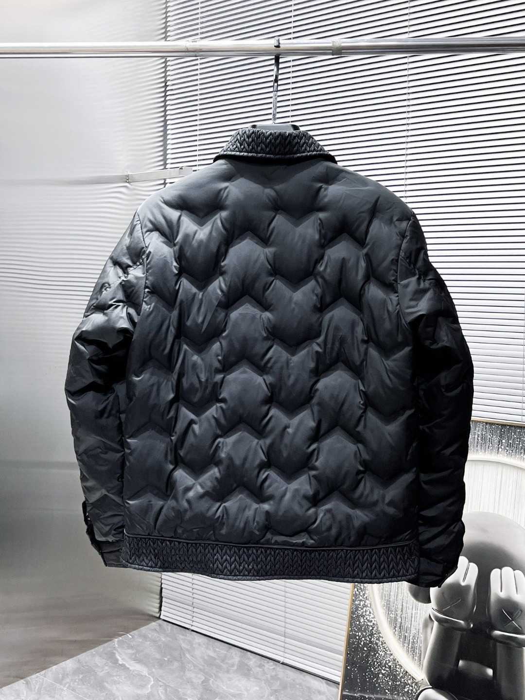 【PRADA旗艦店】プラダ ダウンジャケット ご好評に付き再入荷！