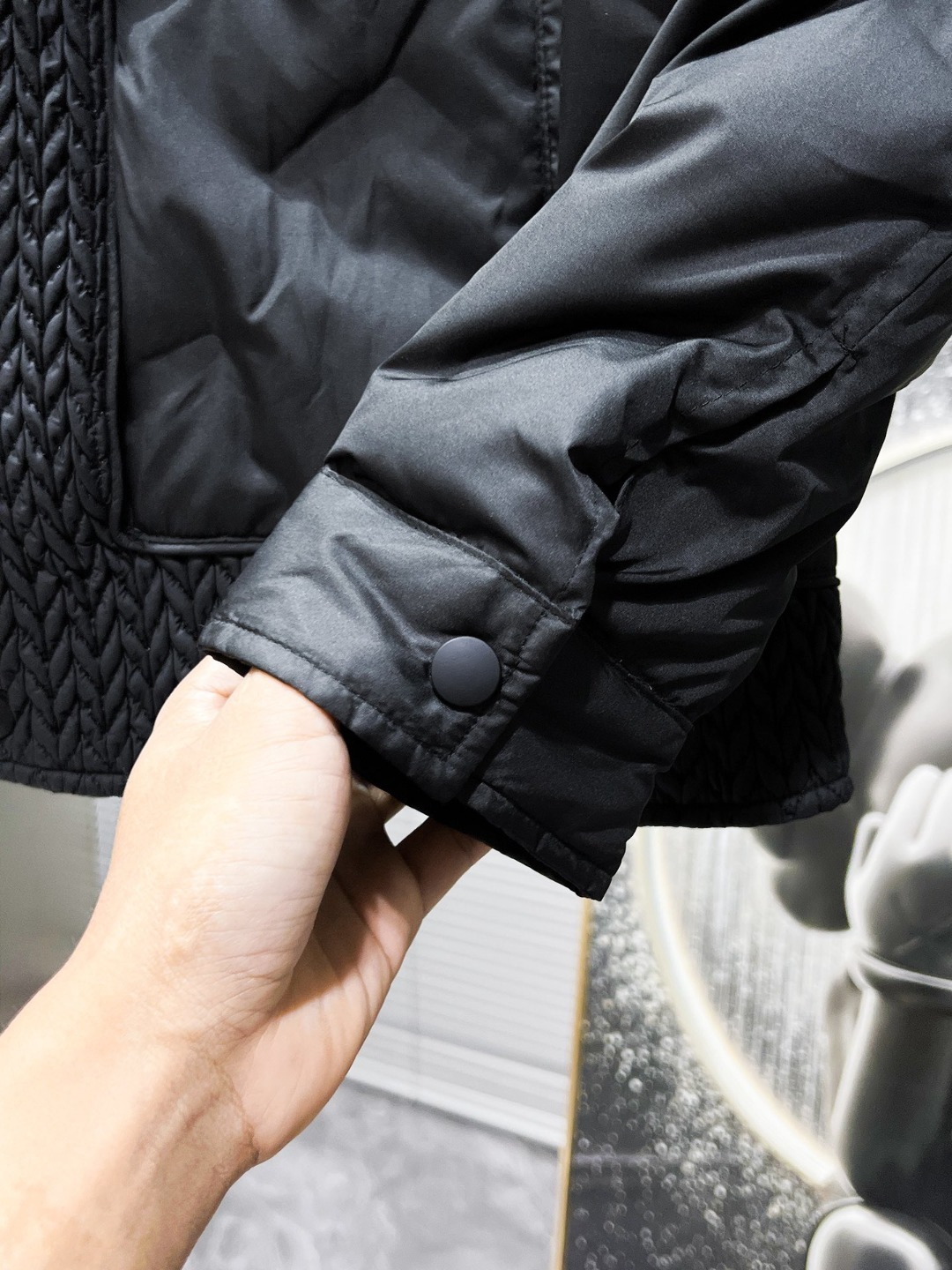 【PRADA旗艦店】プラダ ダウンジャケット ご好評に付き再入荷！