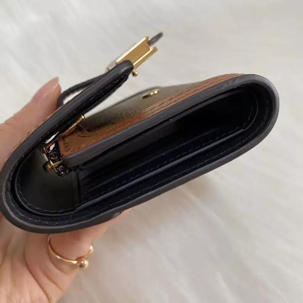 セール★ルイ・ヴィトンショートウォレット