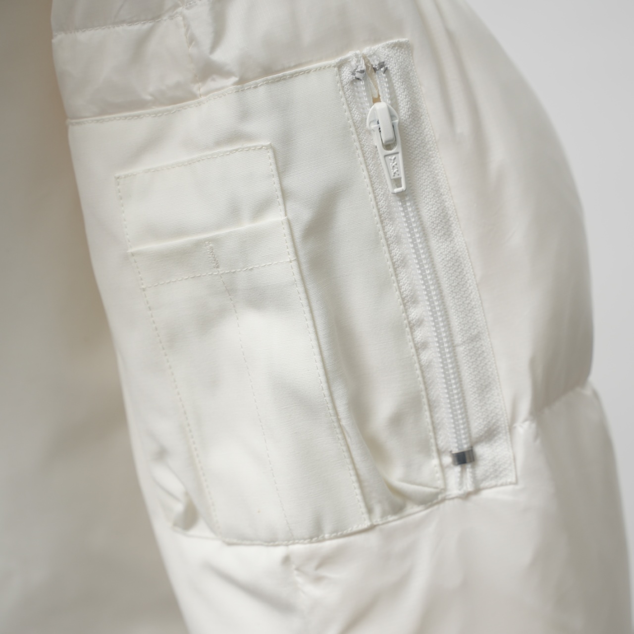 【公式旗艦店】ダウンジャケット 男女兼用、ご好評に付き再入荷！