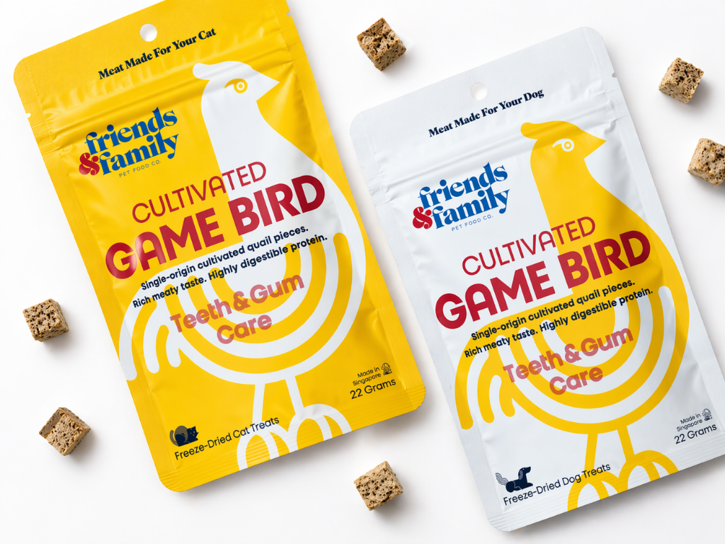 Top-view-of-cultivated-pet-treats-packaging