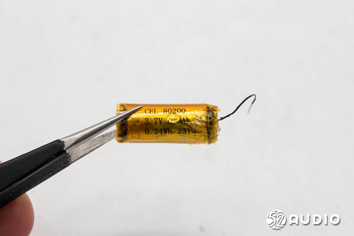 CEL金赛尔 CEL 80200 3.7V，65mAh 0.24Wh