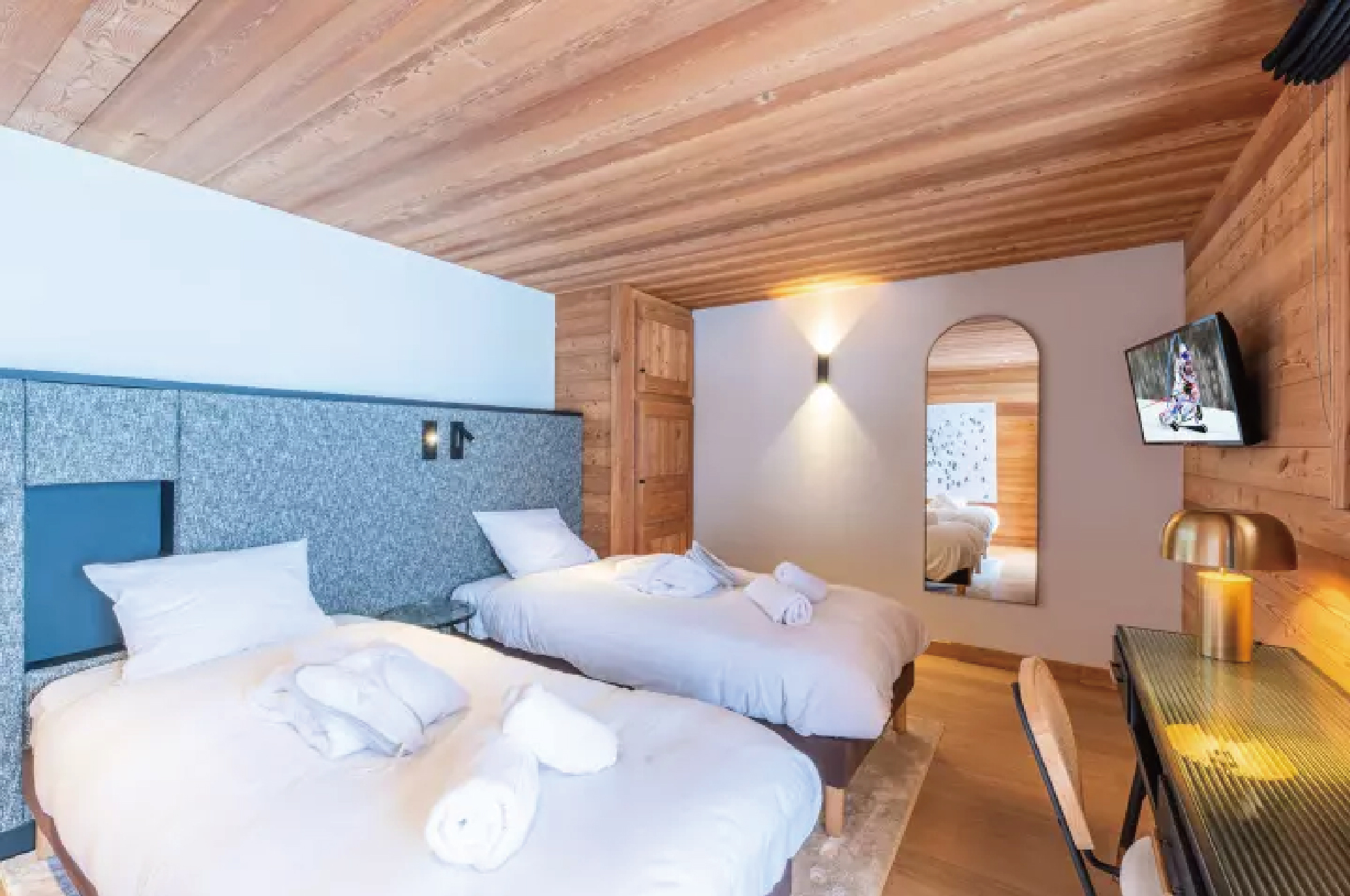 【法国｜Alpe d‘Huez】8天7晚6滑｜3.21-3.28｜TML音乐节，七天雪票+电音票