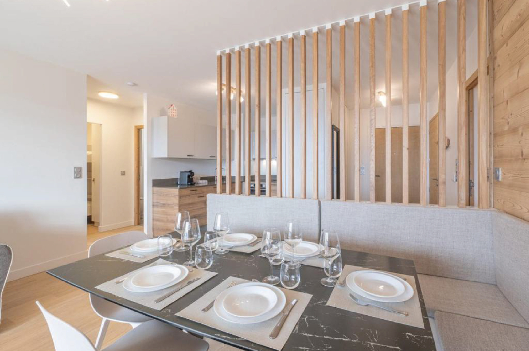 【法国｜Alpe d‘Huez】8天7晚6滑｜3.21-3.28｜TML音乐节，七天雪票+电音票