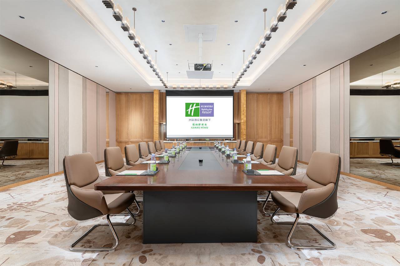 喀纳斯禾木假日度假酒店