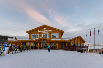 【俄罗斯｜Bigwood】8天7晚6滑/4滑+2日游｜多个团期｜野雪体验，4天导滑