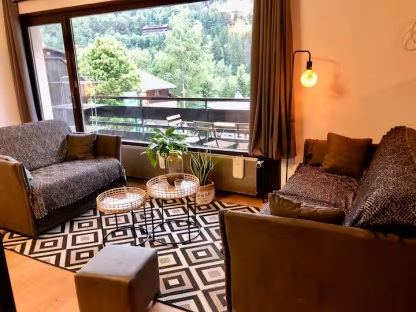 【法国｜霞慕尼】7天6晚5滑｜12月-3月 每周六集合发团｜5天雪票，舒适住宿