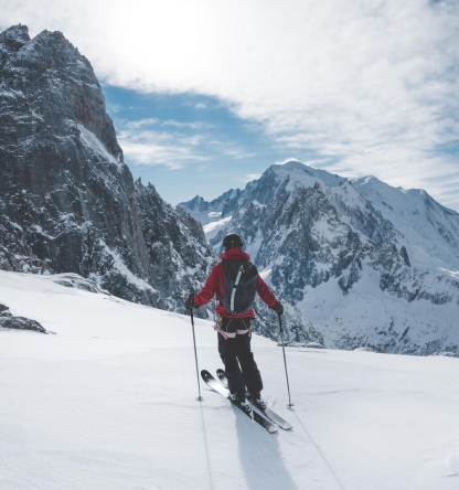 【法国｜霞慕尼】7天6晚5滑｜12月-3月 每周六集合发团｜5天雪票，舒适住宿