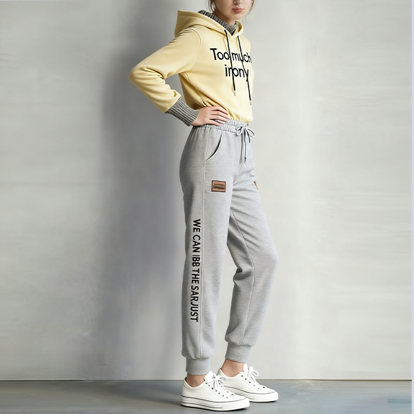 着回し力抜群 レディース アルファベット フード付き 上下セット