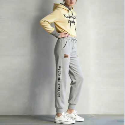 着回し力抜群 レディース アルファベット フード付き 上下セット