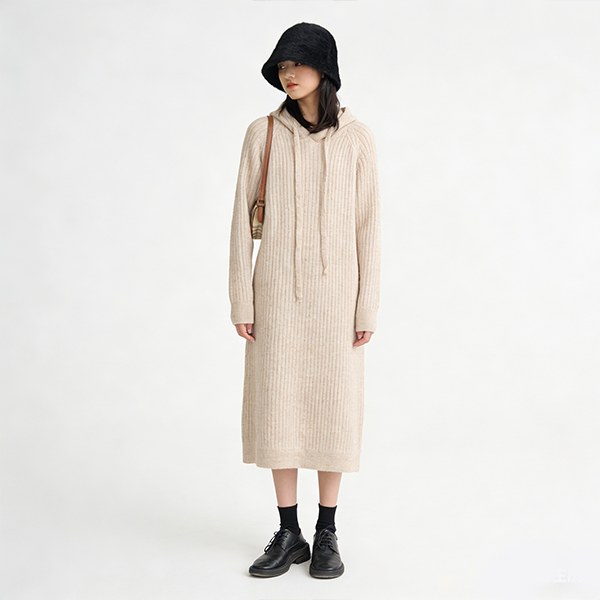 四色展開 韓国風 フード付き 無地 ロング丈 ニットワンピース