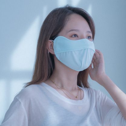 【目尻までカバー】涼感日焼け止めマスク