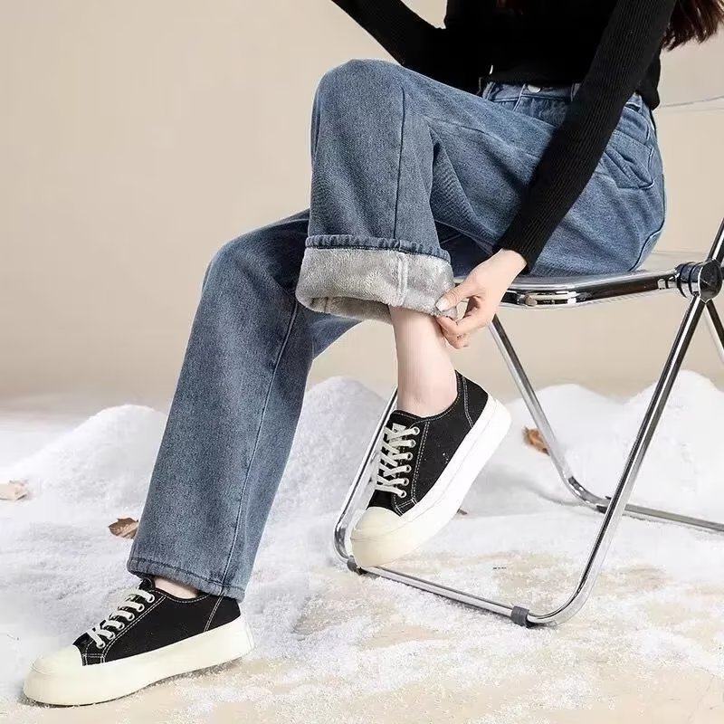 裏ボア付き防寒デニムパンツ