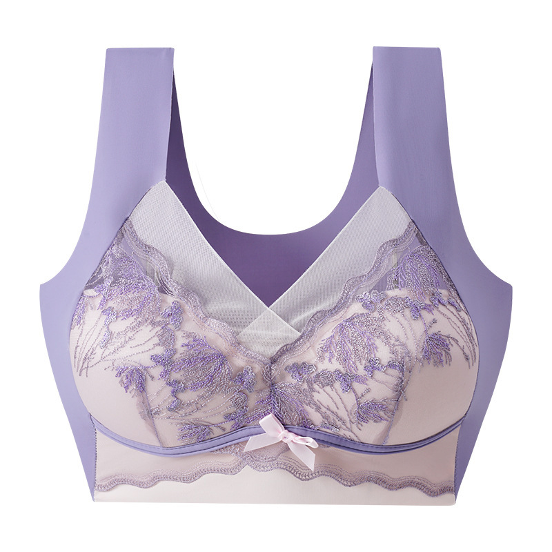 刺繍入り補正ブラ