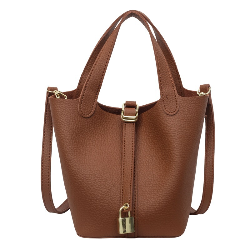 ファッション 大容量 ピコタンロック 斜掛け バッグ