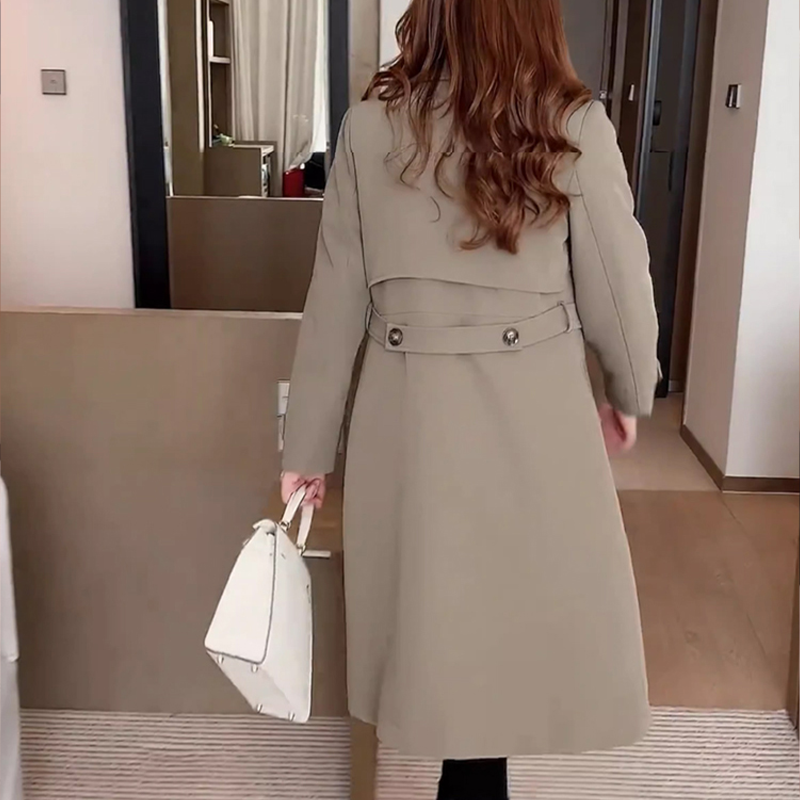 着瘦せトレンチコート