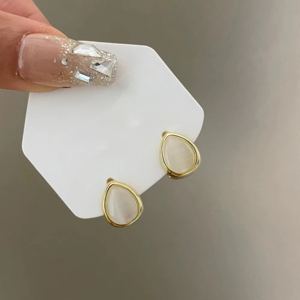 ラグジュアリーしずくオパールイヤリング