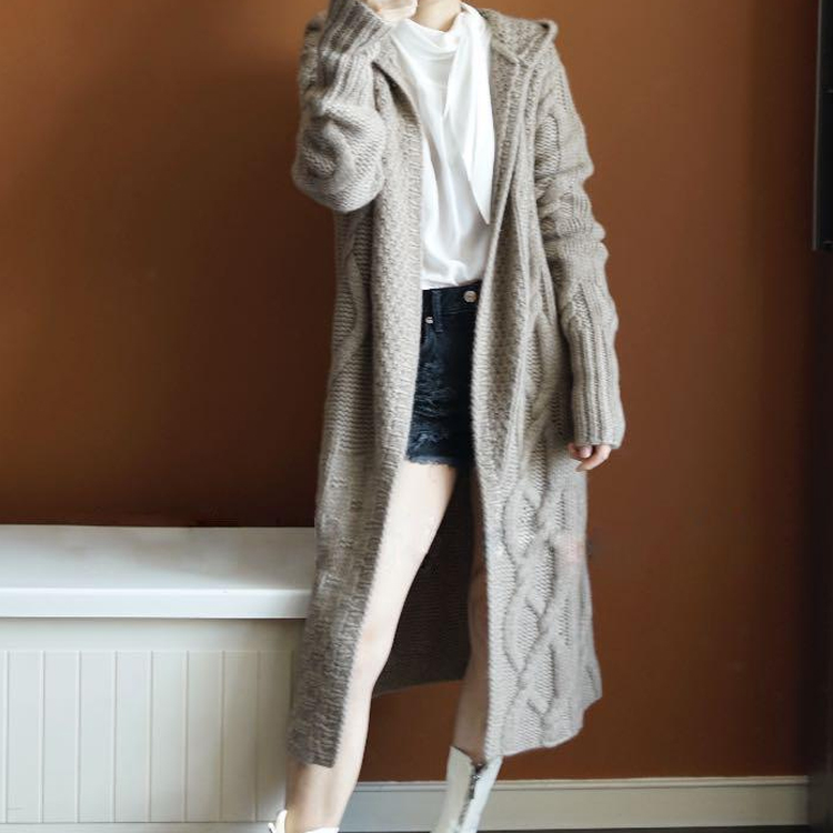 フードつきロングカーディガン